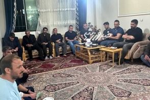 حضور بازیکن پرسپولیس در منزل الهه حسین‌نژاد