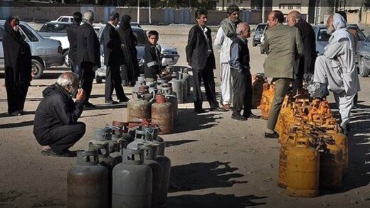 روزنامه دولت مقصرین کمبود گاز را پیدا کرد: مردم!