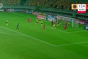 صحنه عجیب از بازی سپاهان که نگاه‌ها را به خود جلب کرد