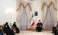انتقاد از حذف عکس امام در اتاق ملاقات رئیسی
