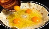 طرز تهیه صبحانه فوری با تخم‌مرغ و نان ترتیلا 
