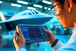 شکارچی جنگنده F-35 از راه رسید 