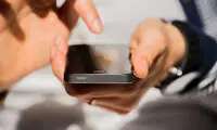 کلاهبرداری میلیونی دختر ۱۹ ساله با پیامک ثنا