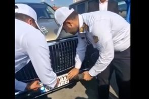 پلاک‌گذاری اولین مرسدس بنز میباخ در ایران