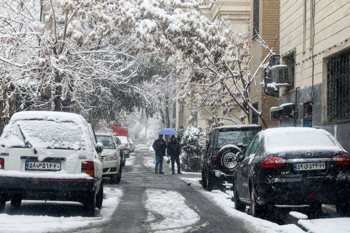 تهرانی‌ها در این روزها منتظر بارش برف باشند