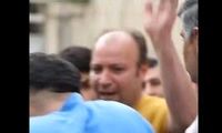 سیلی سنگین به صورت یک سارق در حضور پلیس