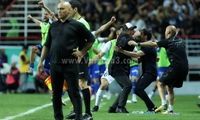 هلهله و شادی ساپینتو بغل گوش منصوریان!