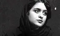 ژست خفن خانم بازیگر در خودروی لاکچری‌اش