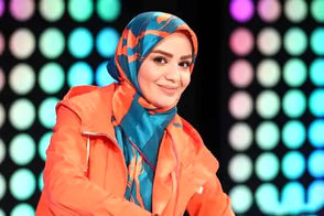 قاب خواهرانه از مجری خوش‌پوش صداوسیما