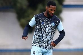 اعتراف مهاجم آبی‌ها: حواسم به استقلال نبود!