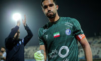 آغوش باز سرمربی پرسپولیسی برای کاپیتان آبی‌ها