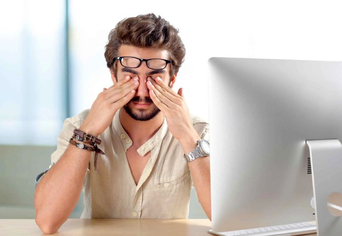 آیا نمایشگرها به چشم شما آسیب میزنند؟