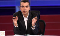 هم‌نشینی عادل در کنار دانشجوهای معترض شریف 