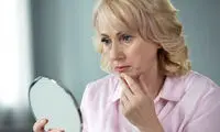 ۱۰ عادت رفتاری که نمی‌دانستید ولی پیرتان می‌کند 