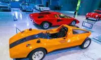 تصاویری از ماشینی با ۶ کیلو روکش طلا در تهران