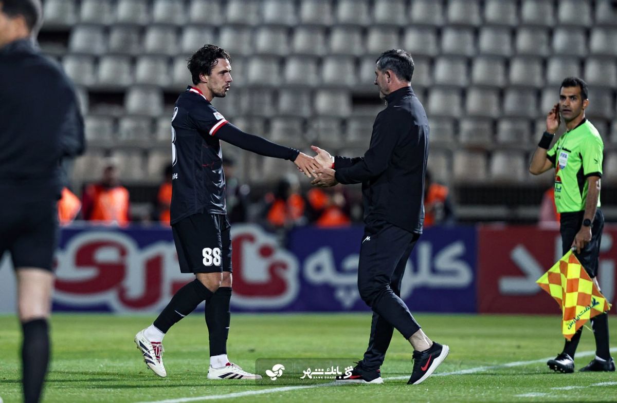 انتخاب جنجالی کریم باقری: پرسپولیس بالاتر از تیم ملی