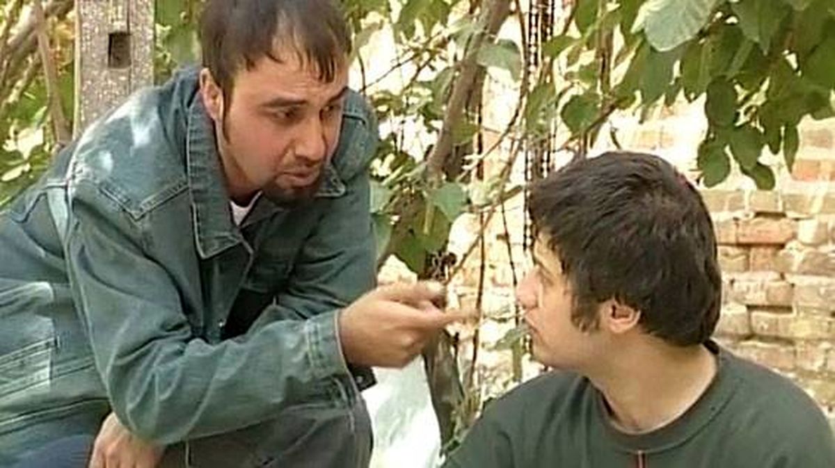 نکته جالب درباره پوشش رضا عطاران در سریال خانه به دوش