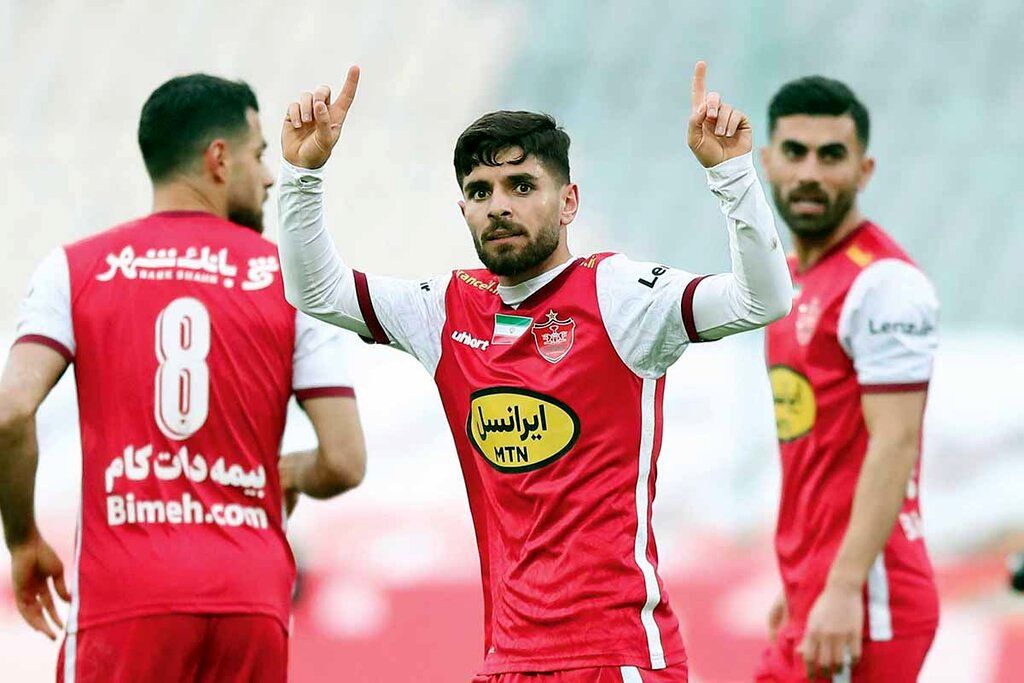 عمری: پرسپولیس روی دور برد افتاده‌ است