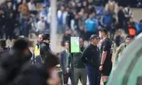 باشگاه پادیاب، لوگوی استقلال را به سینه داور چسباند!