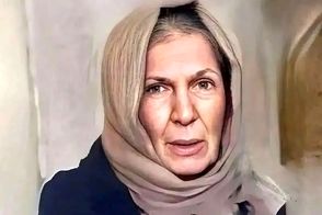 فروزان 27 ساله در کنار سهیلا و بهروز وثوقی در سال 43