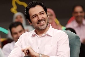 قابِ عاشقانه کوروش تهامی در شب تولد همسرش