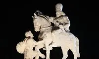 خیابان شاپور در تهران بد بود، مجسمه او خوب است!