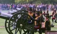 شلیک توپ به مناسبت جشن تولد ملکه 96ساله