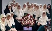 پوشش متفاوت کارکنان یک مدرسه دخترانه خبرساز شد
