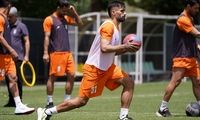 هواداران سرخابی برای فحاشی به آقاسی متحد شد!