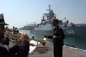 تصویر ناو روسی که در بندرعباس پهلو گرفت