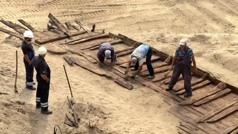 یک کشتی تاریخی روم باستان اتفاقی پیدا شد