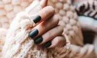 ۸ ایده خلاقانه برای تبدیل لاک براق به لاک مات