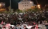 حرکت جالب هوادار تبریزی که با تراکتور به سطح شهر آمد!
