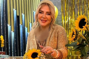 تولد بهاره رهنما با تم پاییزی در یک کافه شیک