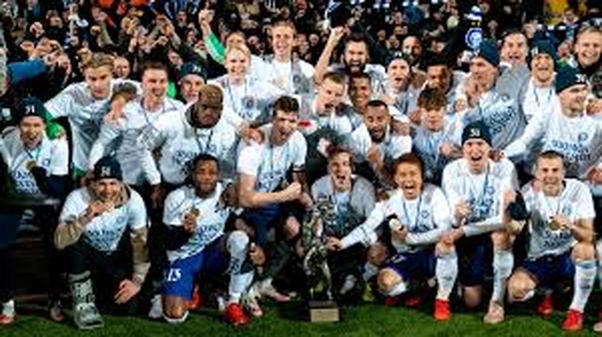 هواداران عصبانی، ورزشگاه تیمشان را به آتش کشیدند!