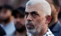 ویدئوی جدید از شهید سنوار ساعاتی قبل از شهادت 