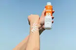 آیا ضدآفتاب با SPF بالای ۵۰ واقعاً بهتر است؟
