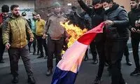 تجمع اعتراضی مقابل سفارت فرانسه در تهران 