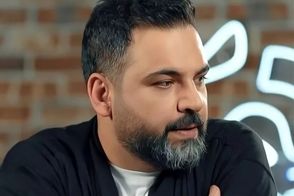 پست تکان‌دهنده احسان علیخانی برای روز مادر