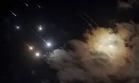 سپاه پاسداران دو کارخانه صنعتی را هدف قرار داد