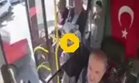 لحظه هولناک سکته راننده اتوبوس در حین رانندگی
