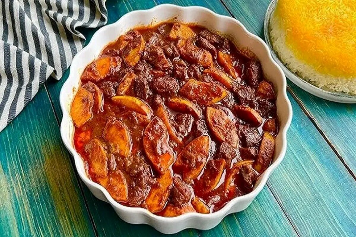 خورشت «به» با ماهیچه؛ مخصوص شب یلدا
