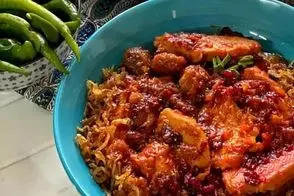 طرز تهیه یک خورش خوشمزه و مجلسی با مرغ