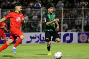 نوشته روی پیراهن بازیکن خیبر برای صابر کاظمی جلب توجه کرد