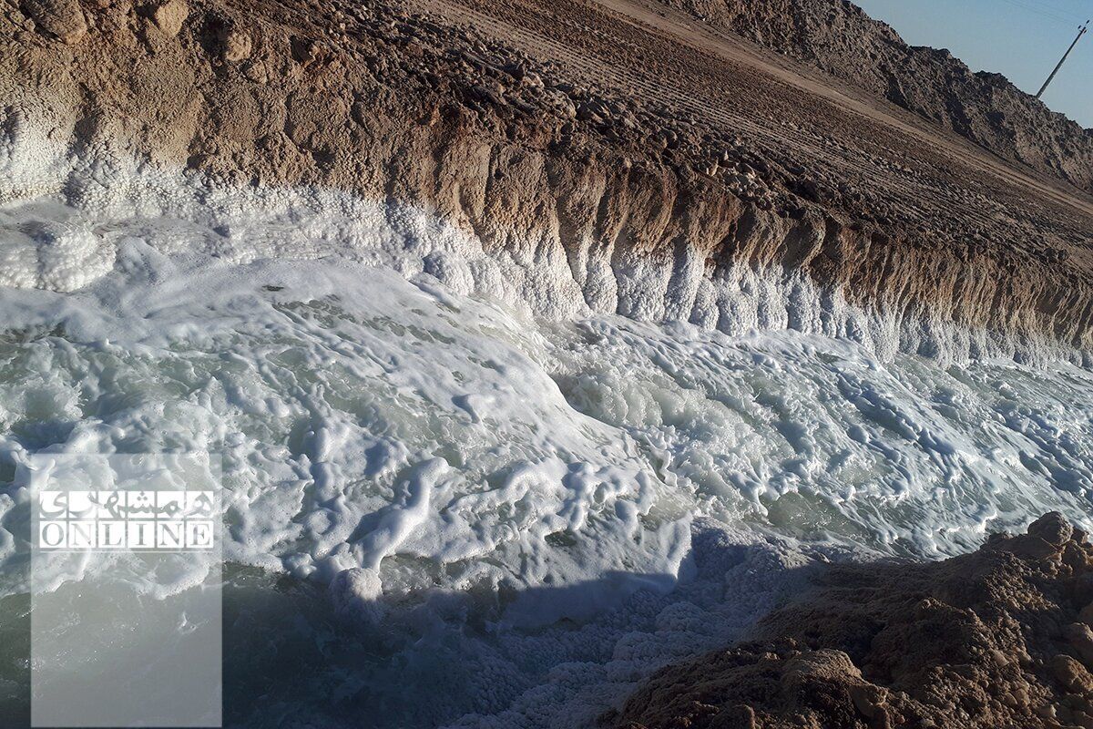 عکس‌هایی از تنها آبشار نمکی جهان در ایران 