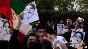 مقایسه عجیب تلفات اعتراضات در ایران و فرانسه