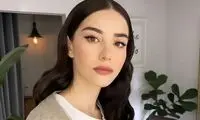 عکس جذاب بازیگر معروف زن ترک لب دریا