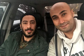 بازیگر سریال قورباغه در شانزلیزه آفتابی شد!
