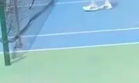 سیلی محکم یک تنیسور به حریفش جنجالی شد