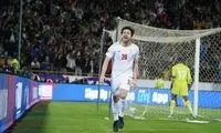 تصویری جالب از سردار آزمون در آغوش مهاجم رم!